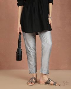 Twin Birds Women Metallic Straight Pant Silver String
